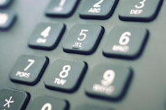 Telefon-Tastatur als Symbol für Kontaktaufnahme und direkte Erreichbarkeit